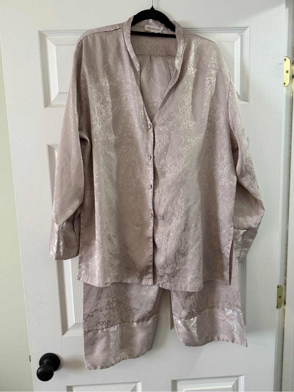 Jones New York Light Taupe Satin Jacquard Two-Piece Pajama Set
